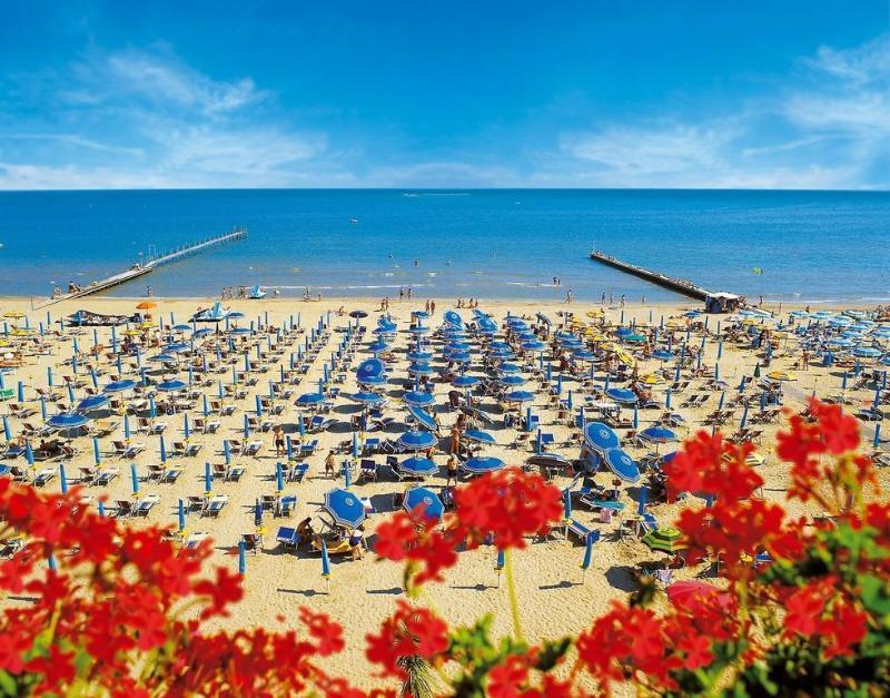 Hotel Capri 3 Stelle Superior Lido di Jesolo Exterior photo