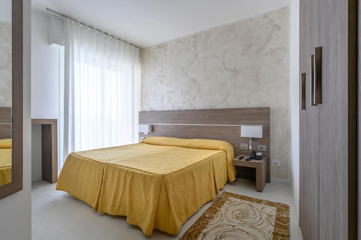 Hotel Capri 3 Stelle Superior Lido di Jesolo Exterior photo